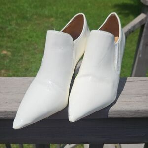 Tory Burch White Patent Leather Pointed Toe Heels – Size 8.5